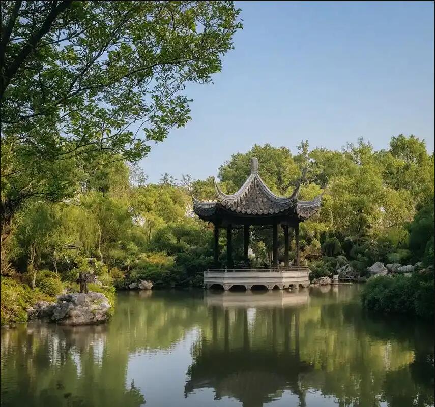 赤峰凌珍餐饮有限公司